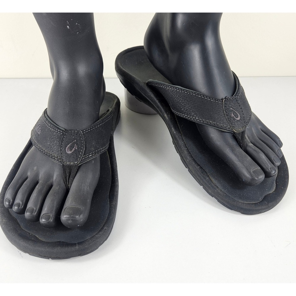 OluKai Ohana Mens 9 Black Thong Flip Flops Beach Sandals